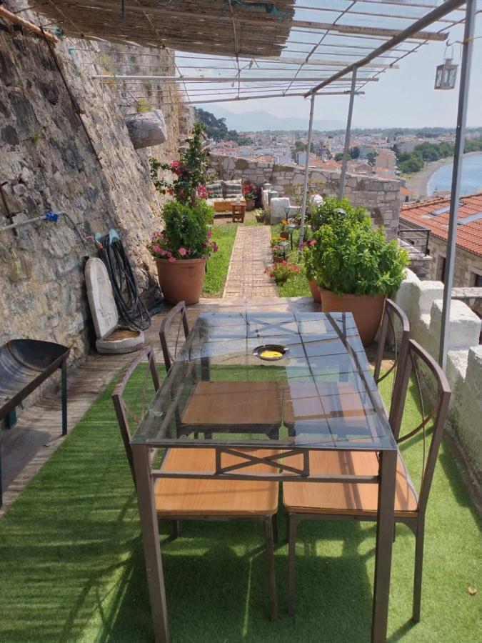 Stone Clock'S House Apartamento Nafpaktos Exterior foto