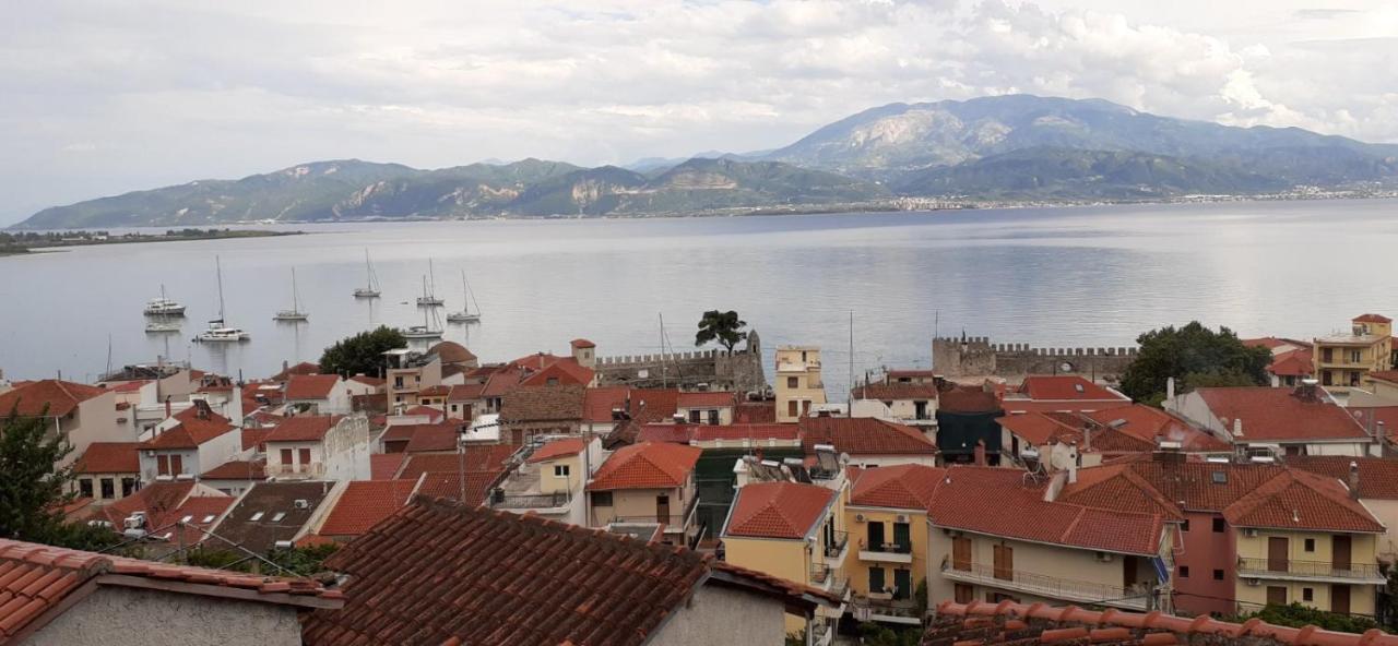 Stone Clock'S House Apartamento Nafpaktos Exterior foto